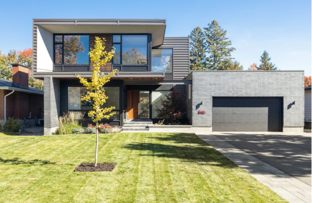 Contact a reliable Brentwood garage door repair service!