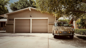 Choose the right garage door repair service in Brentwood!